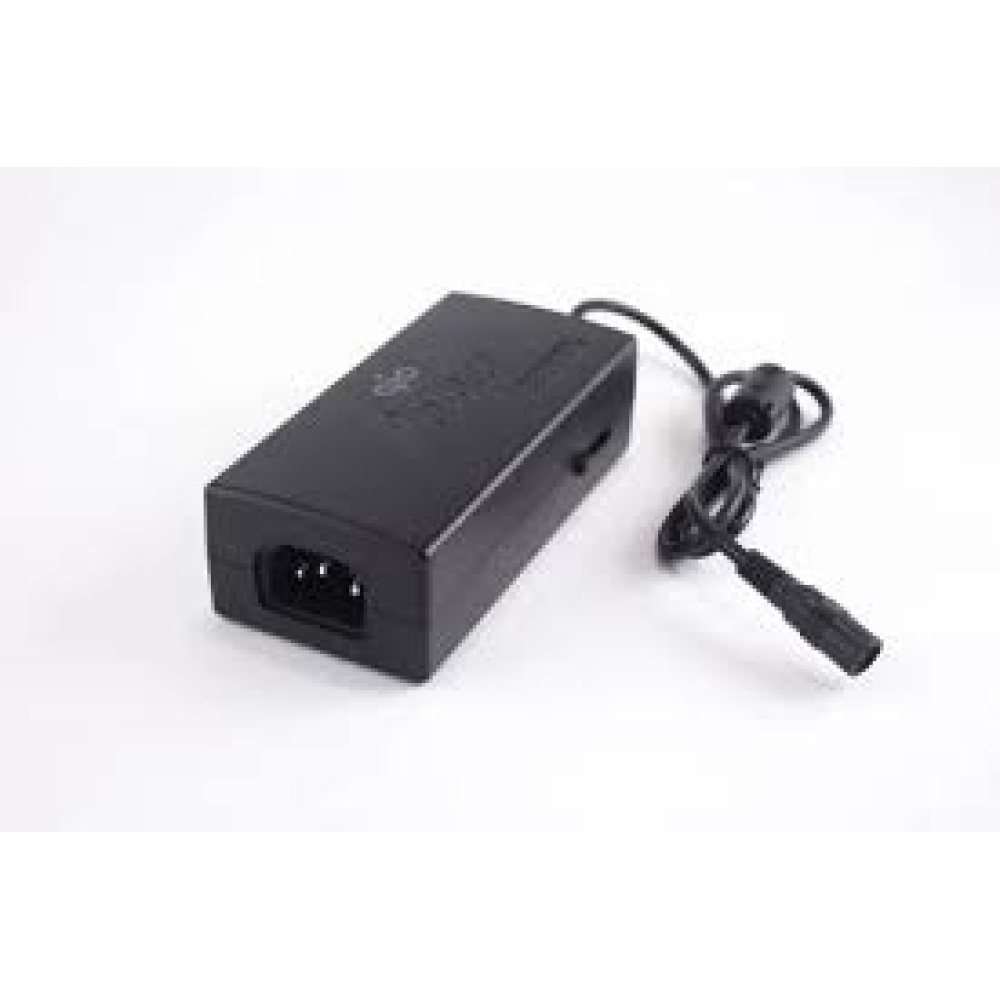 Transformador Para Laptop Regulador Universal Gio G90 12v A 24 Voltios